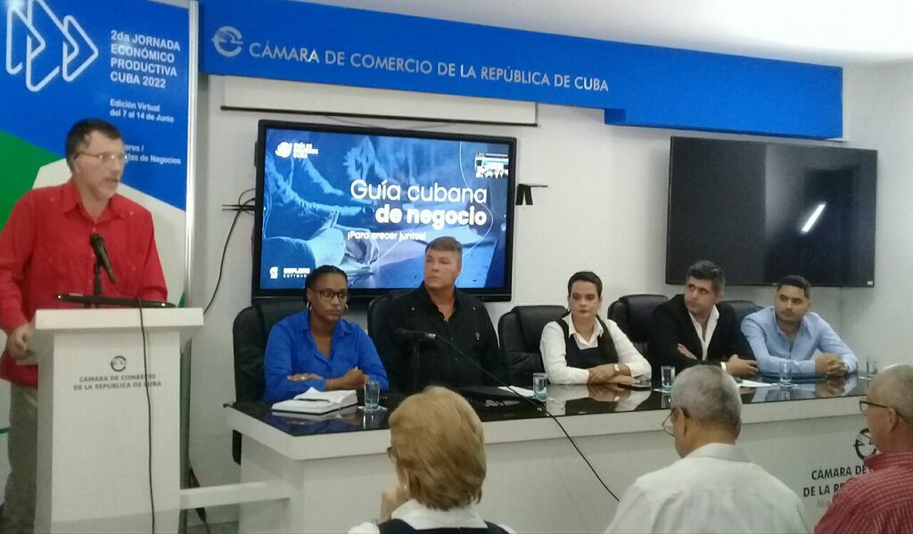 Presentación de la Guía Cubana de Negocios. Foto: Agencia Cubana de Noticias (ACN).