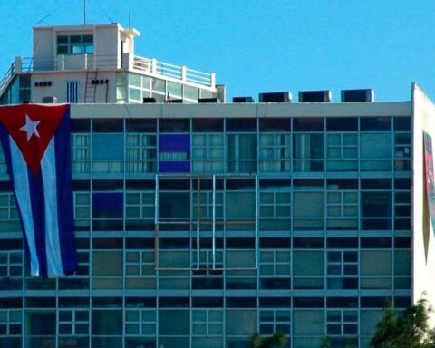 Edificio del Ministerio de Relaciones Exteriores de Cuba (Minrex) en La Habana. Foto: Archivo.