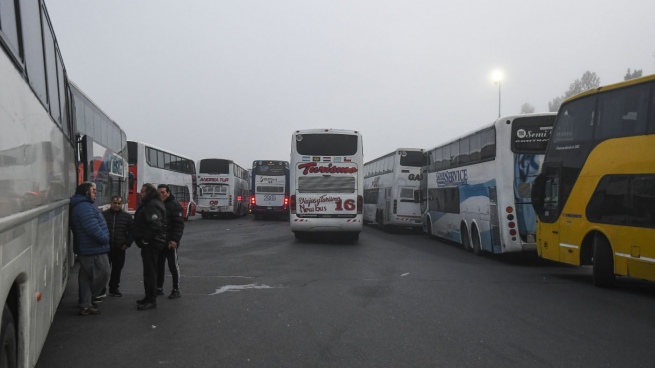 Delays on the Buenos Aires-La Plata highway due to a protest by bus drivers