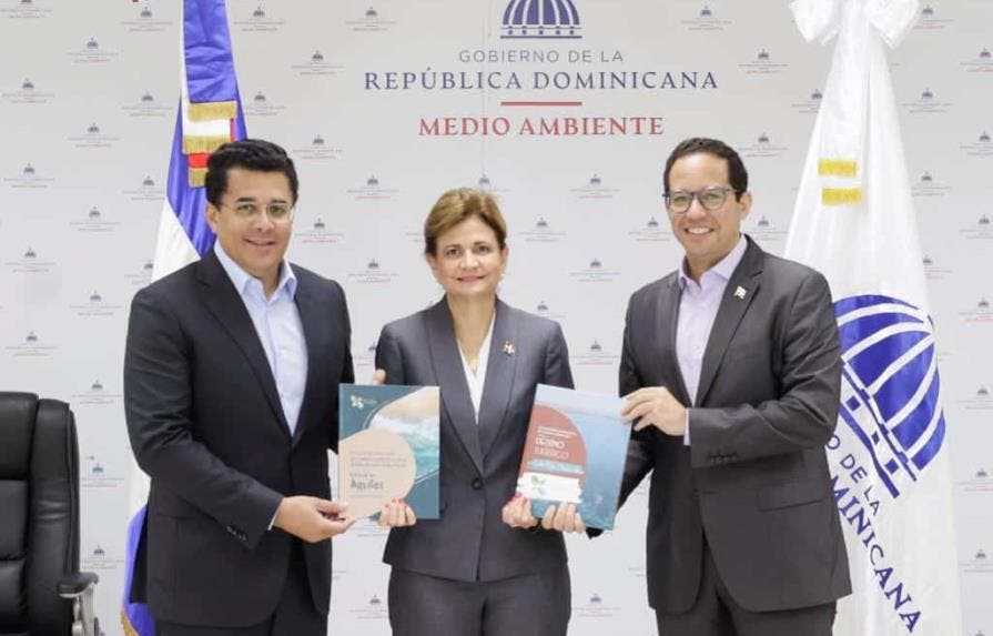 Entrega estudios de carga turística de Cabo Rojo y Bahía de las Águilas