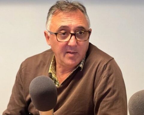 Dialogue between AEBU and official banking for the incorporation of more officials