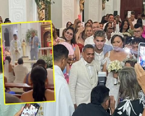 Did your dream come true?  Luis Díaz attended the wedding of his parents in La Guajira