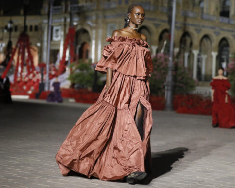 Dior honored Spanish art and tradition