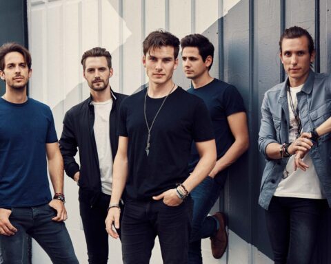 Dvicio and his labyrinth arrive in Caracas