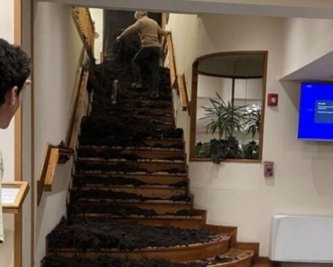 Emergency in Bariloche: a tourist was buried by an avalanche that destroyed part of a hotel