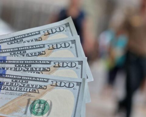 Entrepreneur: Tips to take advantage of the dollar decline and grow your business