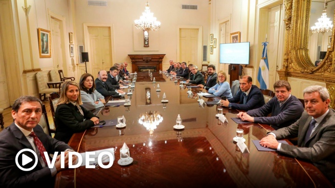 Fernández presented the governors with a project to increase the number of the Court