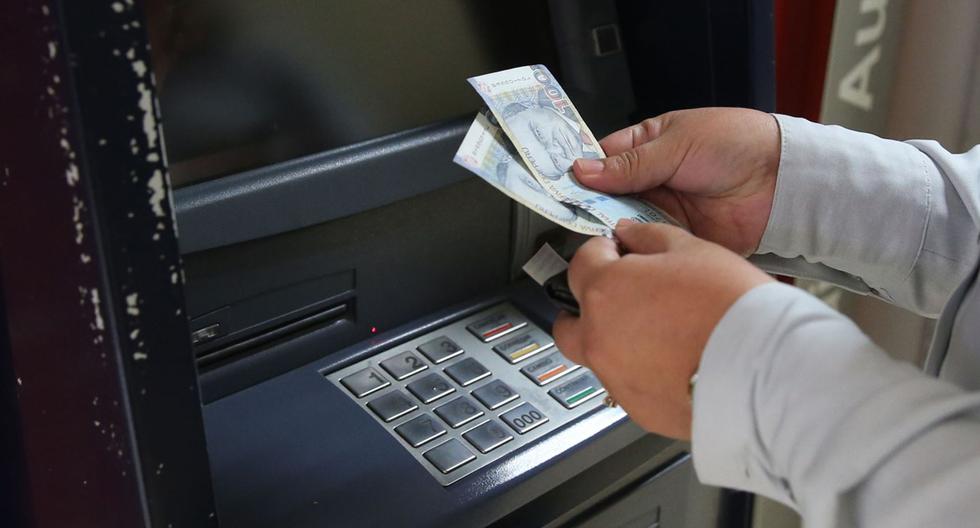 Four security measures to withdraw money from ATMs