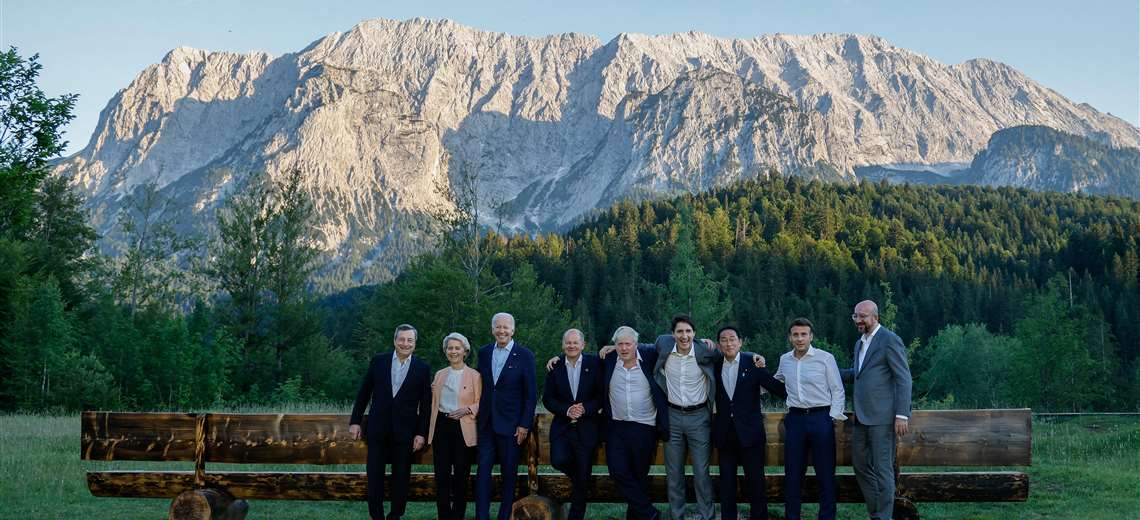 G7 Summit opens with new sanctions and a call for unity