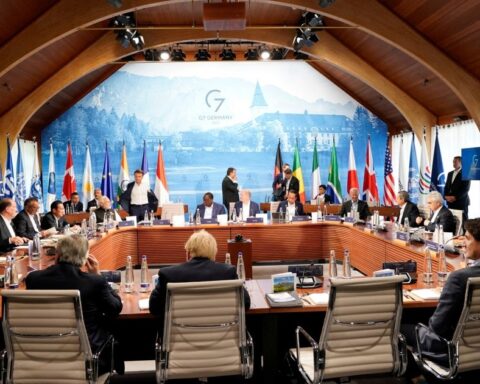 G7 promises new sanctions and says it will support Ukraine for as long as it takes
