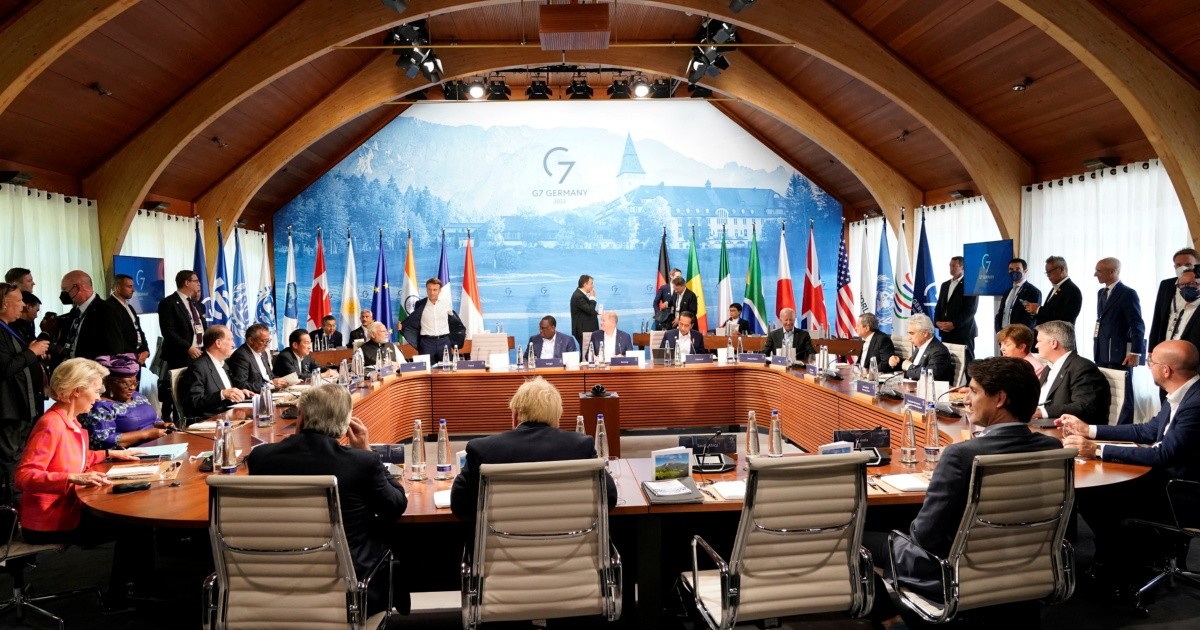 G7 promises new sanctions and says it will support Ukraine for as long as it takes