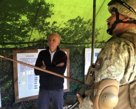 García willing to send soldiers to school canteens in case of strike on Wednesday