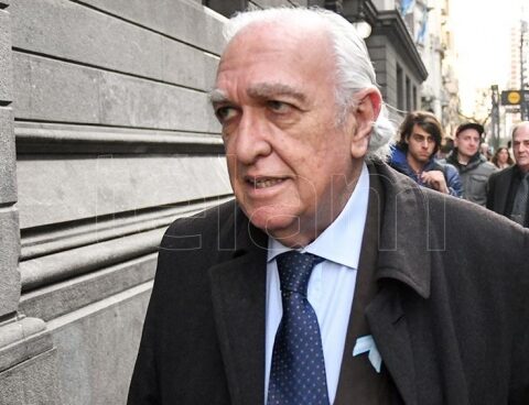 Gil Lavedra took office at the Public Bar Association and asked for changes in justice