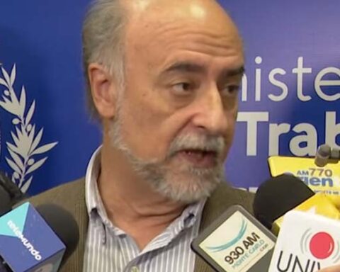 Government will extend partial insurance until September 30 for sectors affected by the pandemic