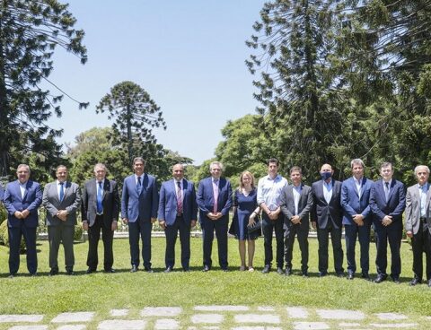 Governors League: A Federal Challenge