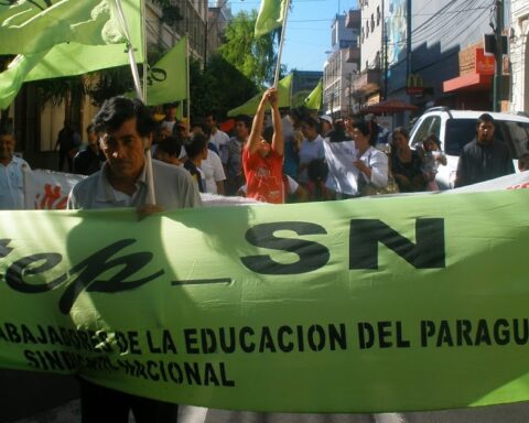 Guild demands replacement of items of retired teachers