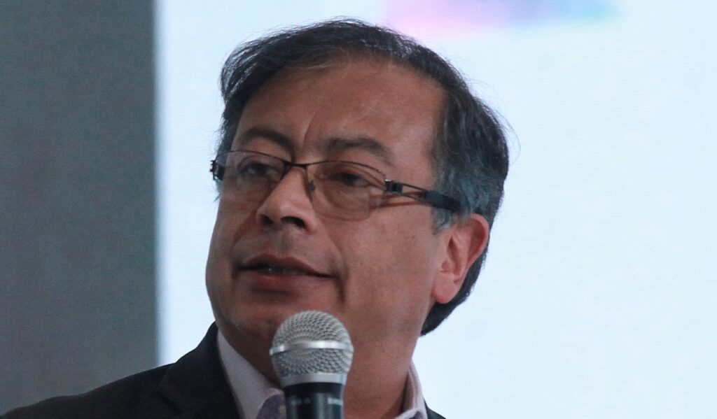 Gustavo Petro makes first rapprochement with the Venezuelan government