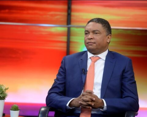 Iván Lorenzo considers the abandonment of PRM irresponsible at a Domain Forfeiture Commission meeting