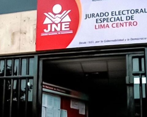 JEE of Lima Centro declares inadmissible candidacies of the Purple Party and Peru Libre for mayor of Lima