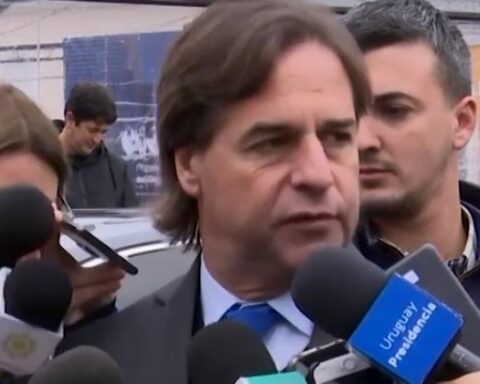 Lacalle assures that competition in ANTEL benefits the consumer