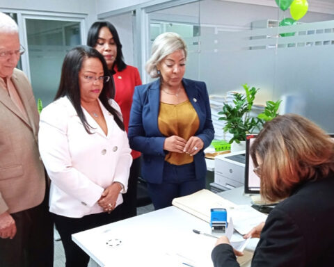 Law seeks to create a relief fund for Dominicans in the diaspora