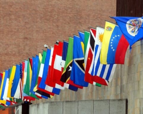 Leaders of the region close migration pact at Summit of the Americas