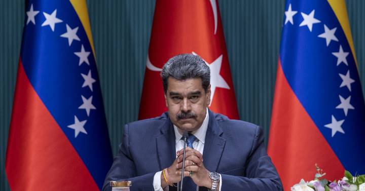 Maduro hopes to start 'positive relations' with the next Colombian government