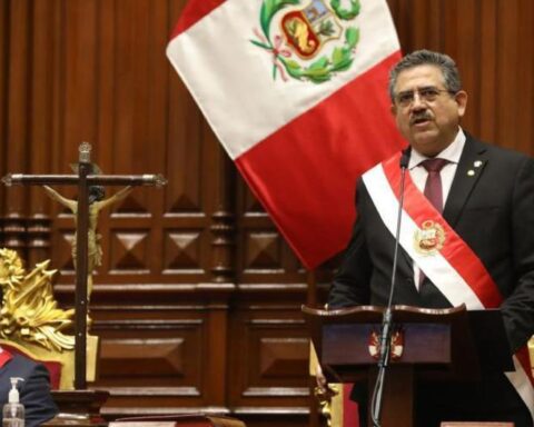 Manuel Merino: Subcommission refuses to reconsider the vote that filed a complaint against the former president