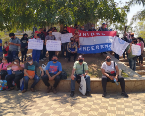 Mass dismissal of quinieleros promotes demonstration in front of the Conajzar