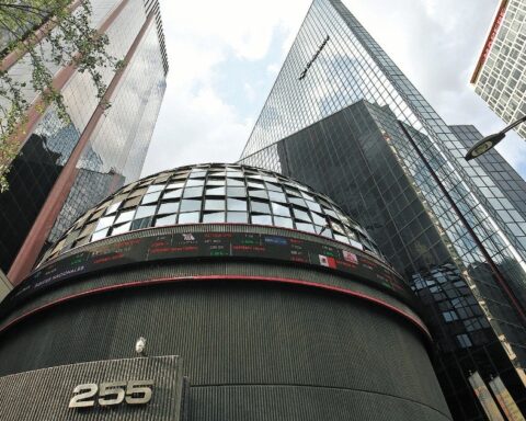 Mexican Stock Exchange outlines its third consecutive fall;  Bimbo leads the losses