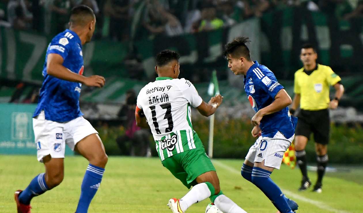 Millonarios tied with Nacional at the Atanasio and maintains the lead in its group