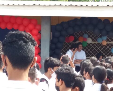 Mined takes advantage of Father's Day to dye schools red and black