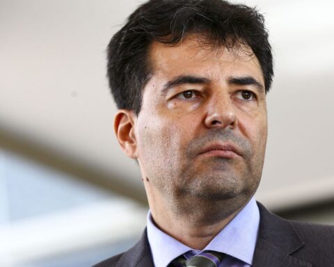 Minister of Mines and Energy again defends privatization of Petrobras