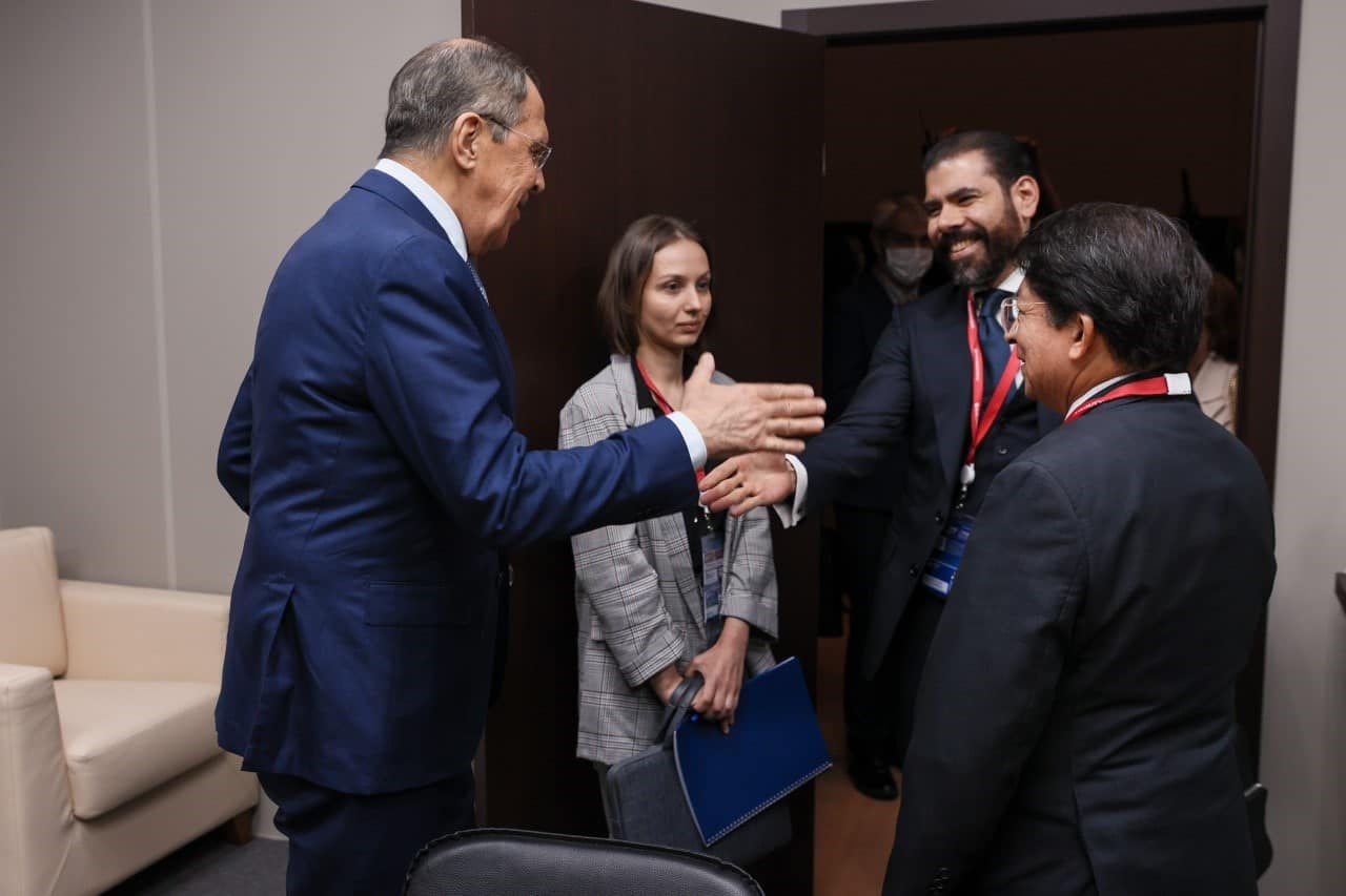 Moncada and two of Ortega's sons meet with Sergei Lavrov, Putin's foreign minister