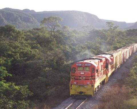 Montaño affirms that Bolivia has the cargo and the railway system necessary for the bi-oceanic corridor