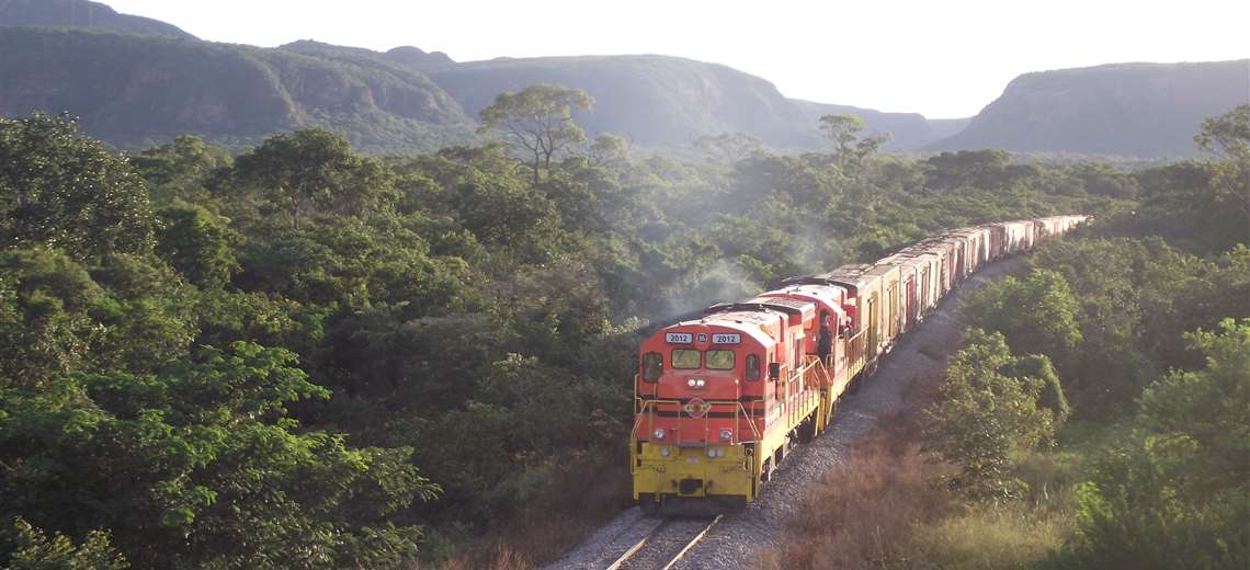 Montaño affirms that Bolivia has the cargo and the railway system necessary for the bi-oceanic corridor