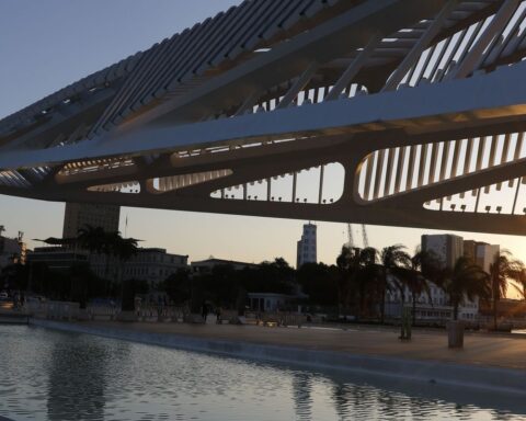 Museums in Rio offer guided tours for the deaf