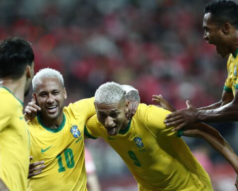 Brasil golea a Corea del Sur con un doblete de Neymar