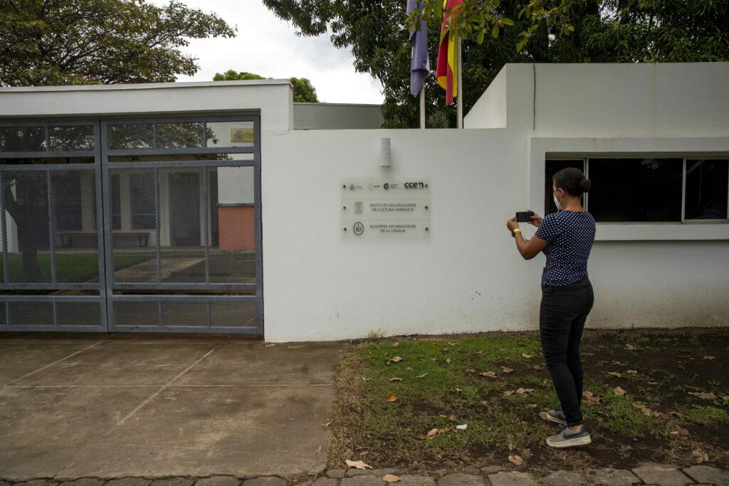 Nicaraguan Academy of Language rejects the cancellation of its legal status