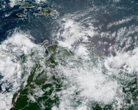 Sin riesgo de huracán en Venezuela: el Inameh recomienda tomar previsiones ante fuertes lluvias y vientos en las próximas horas