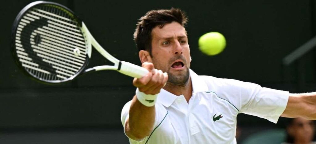 Novak Djokovic comfortably advanced to the third round of Wimbledon