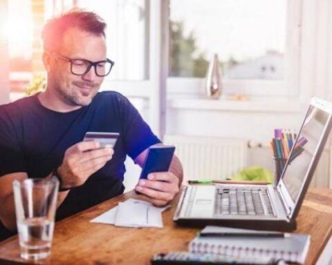 Online sales rose 5.1% in the country until May