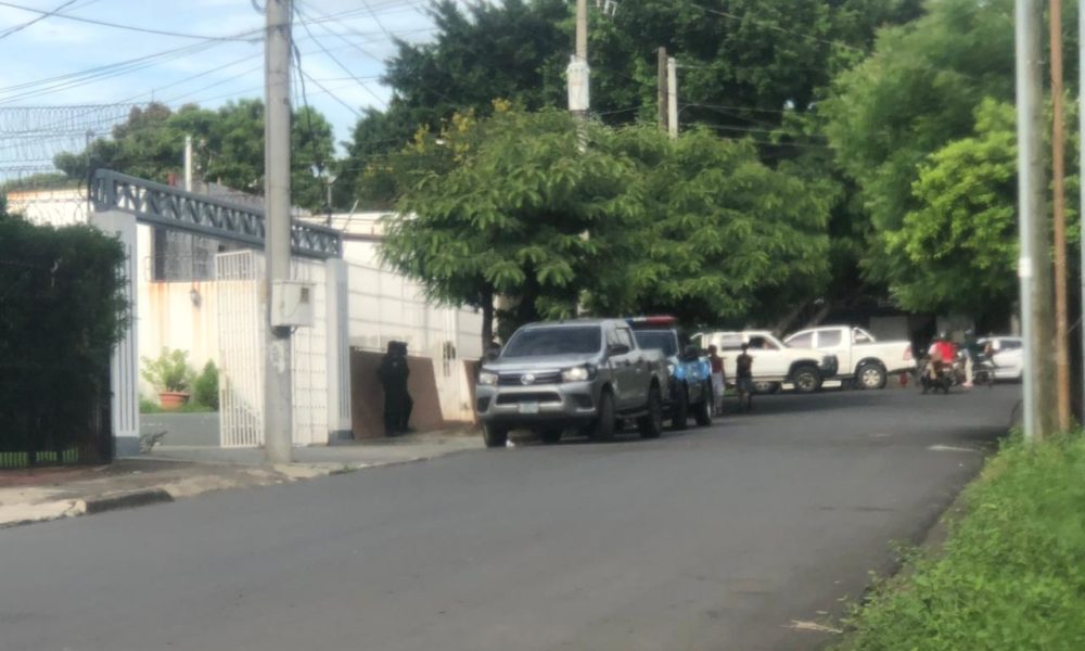 Ortega Police seizes the Trinchera de la Noticia facilities