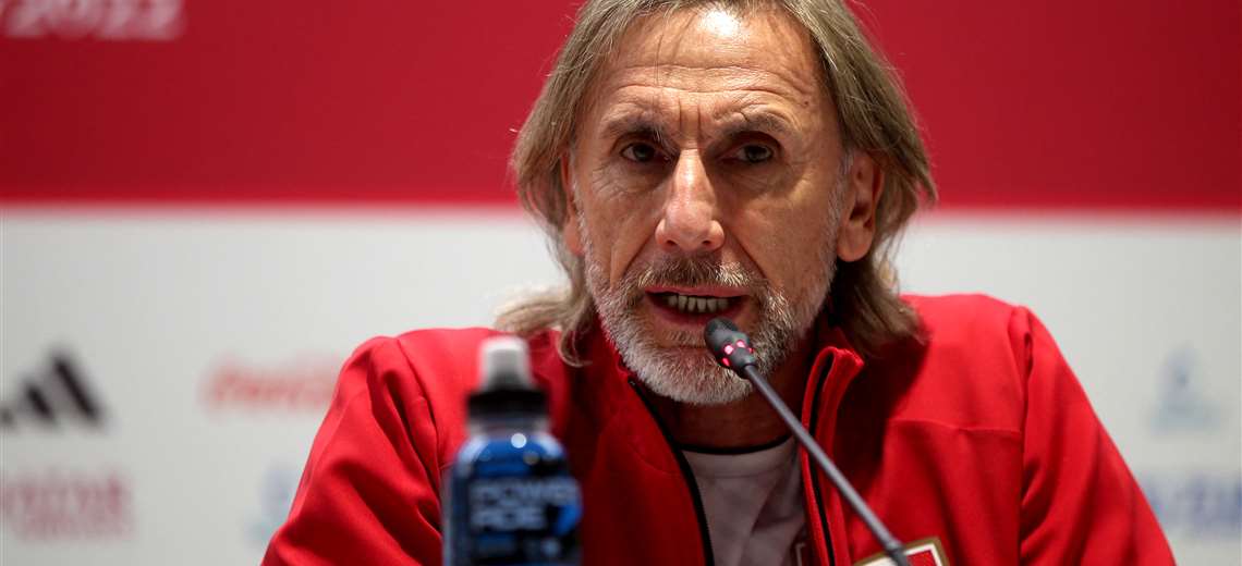 Peru wants Ricardo Gareca to continue leading his team