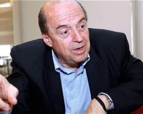 Petro appoints Álvaro Leyva as Minister of Foreign Affairs