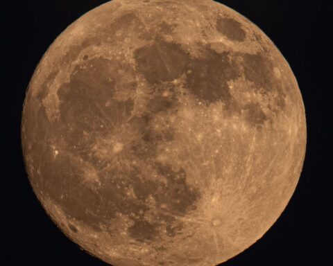 Planetarium in Rio de Janeiro has a schedule to observe the Supermoon