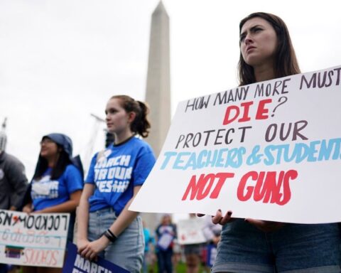 Ciudadanos en Estados Unidos marcharon para exigir un mayor control de armas EFE/EPA/WILL OLIVER
