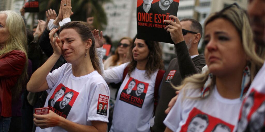 Protesters in Rio demand response about disappearance in Amazonas