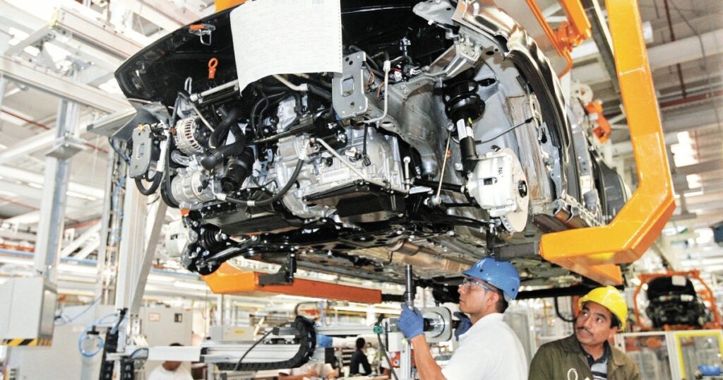 Puebla manufacturing, without recovering production levels