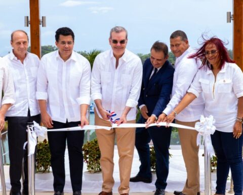 RD$1,200 millones en obras en Puerto Plata y Samaná